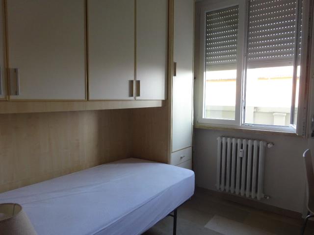 rent Centro Storico 2 bed apartment 5